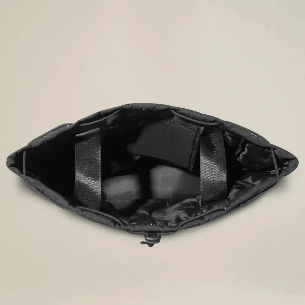 Beyond yoga black convertible gym bag NWT NIB - Picture 7 of 9